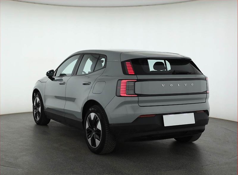 Volvo EX30 (2024) 51kWh Single Motor, SoH 97% - fotka 4 z 18