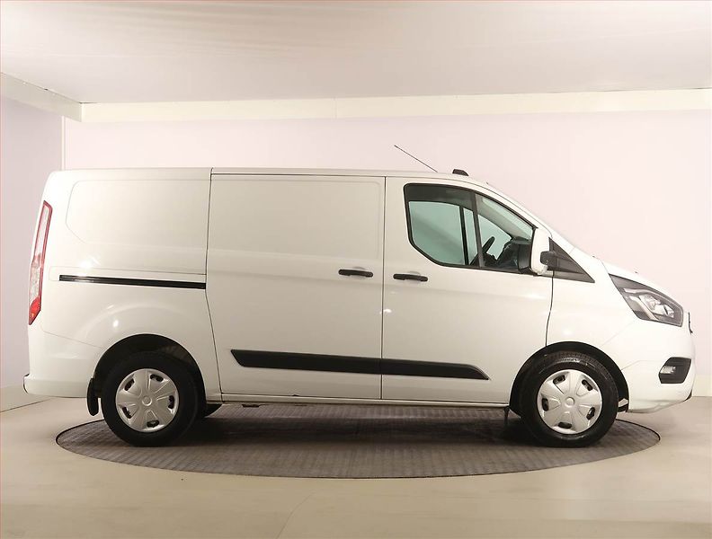 Ford Transit Custom (2021) Trend 2.0 EcoBlue, 1Maj - fotka 6 z 17