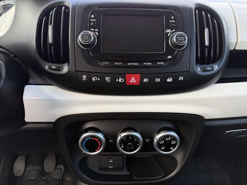 Fiat 500L 1.6JTD 105 LIVING ČR - fotka 12 z 17