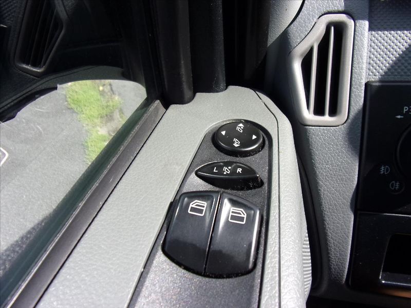 Mercedes-Benz Vito 2,2 109 CDI - fotka 20 z 23
