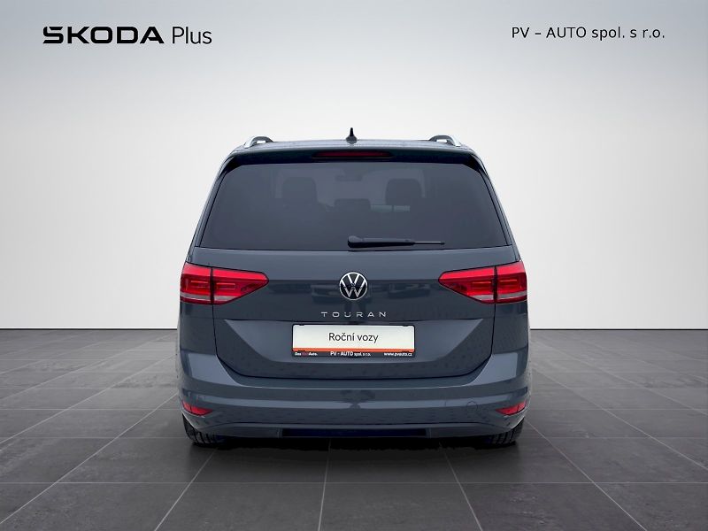 Volkswagen Touran (2026) 1.5 TSI 110 kW EVO2 DSG People - fotka 31 z 35