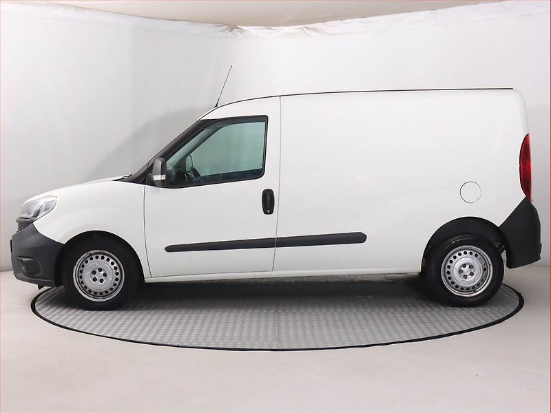 Fiat Dobló (2016) Maxi 1.6 MultiJet, SR, DPH - fotka 3 z 11