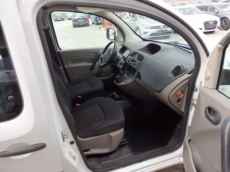 Renault Kangoo 1.6i 64 kW, 2x AIRBAG, ABS - fotka 10 z 13