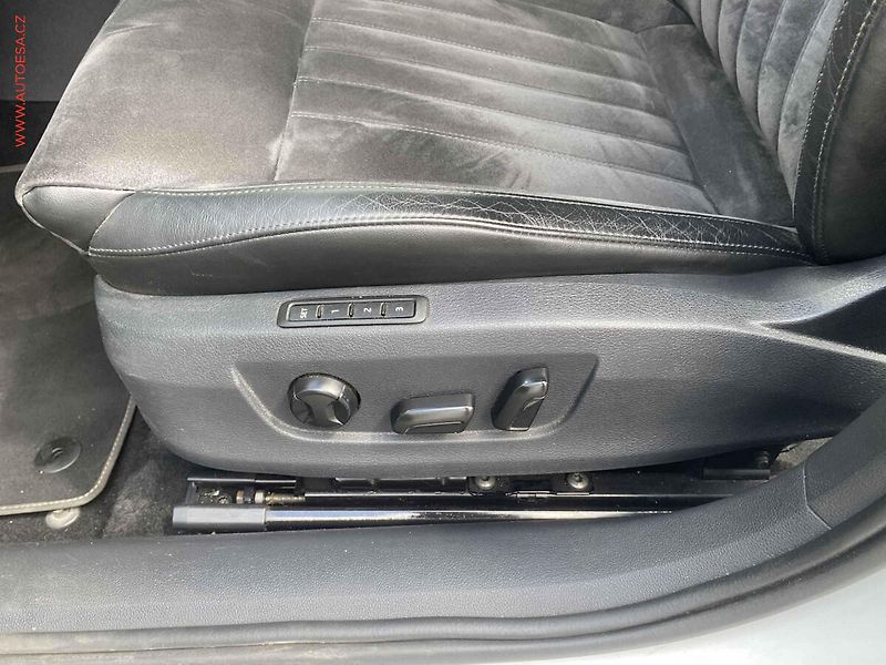 Škoda Superb (2019) 2.0 TDi, 2.maj,ČR, DSG - fotka 14 z 19