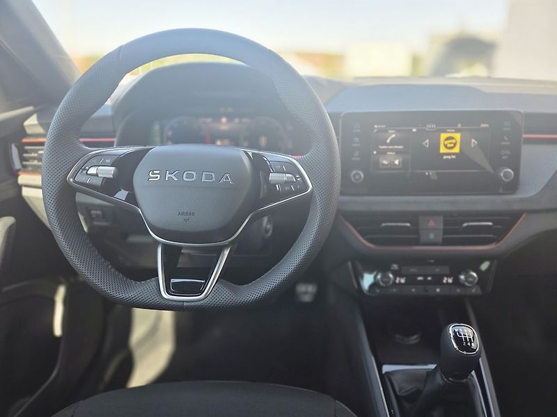 Škoda Scala Dynamic 1,5TSI 110kW - fotka 8 z 11