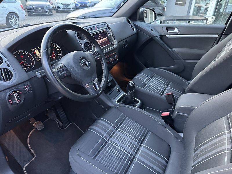 Volkswagen Tiguan (2015) 1.4TSi 92kW Lounge Navi Kamera - fotka 21 z 49