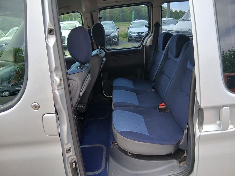 Citroën Berlingo 1.6i, 16V, Multispace,nová STK - fotka 23 z 31