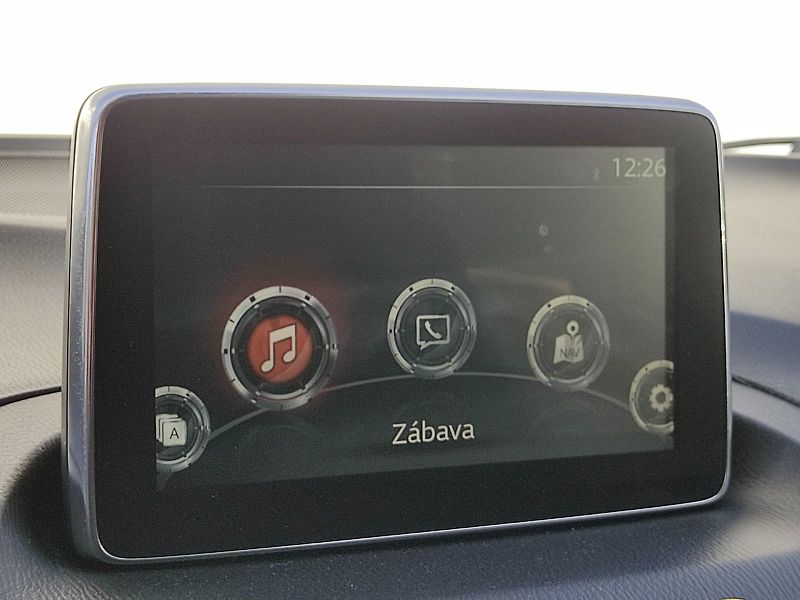 Mazda 3 (2016) 2.0 Skyactiv-G / 88 kW  Automa - fotka 14 z 37