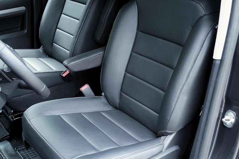 Toyota ProAce Verso 2.0d 130 kW, L2, VIP, Tažné - fotka 33 z 44