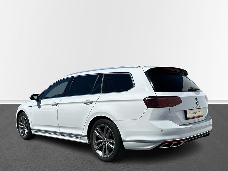 Volkswagen Passat 2,0 TDI / 147 kW 4Mot. R-line - fotka 8 z 26