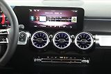 Mercedes-Benz GLB (2026) 200 d, AMG Line, Navigavce - náhled 11