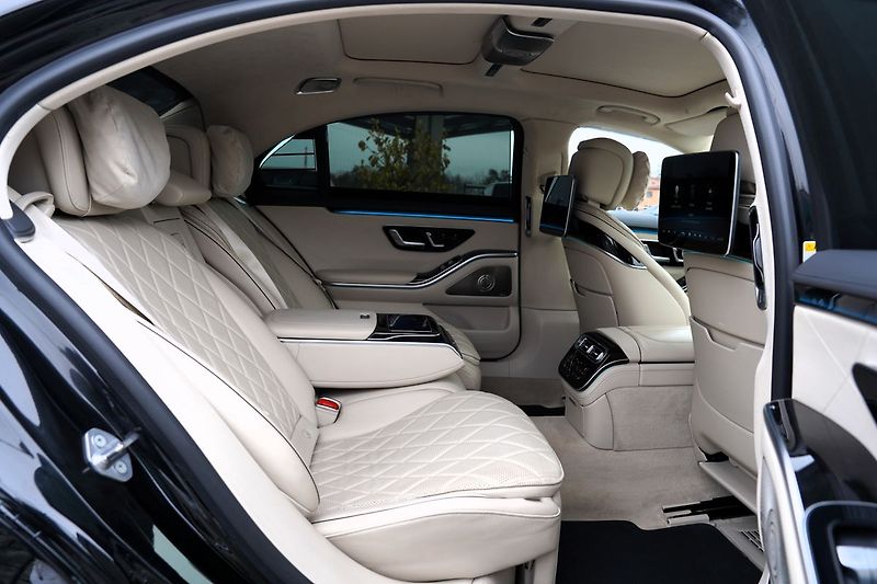 Mercedes-Benz Třídy V V 300d L 4Matic Exclusive AMG - fotka 44 z 45