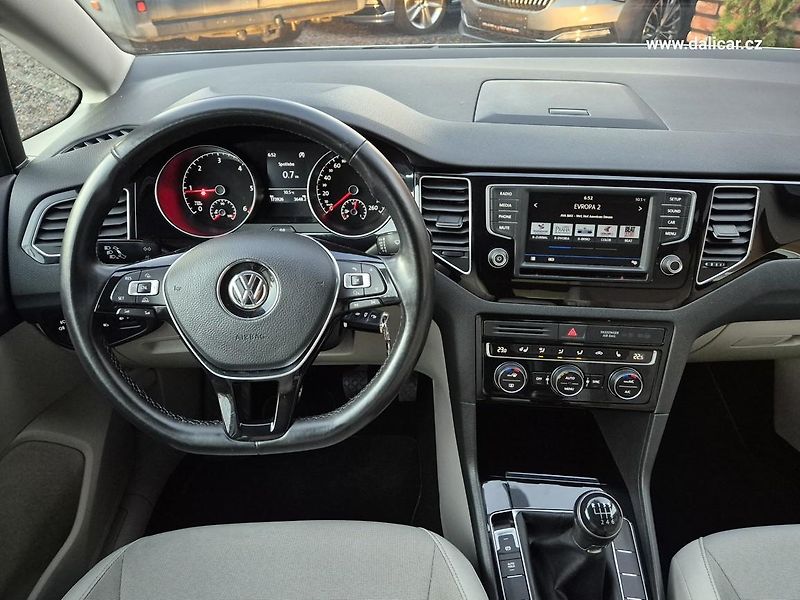 Volkswagen Golf Sportsvan (2016) 2.0TDi 110KW Highline původ ČR - fotka 23 z 51