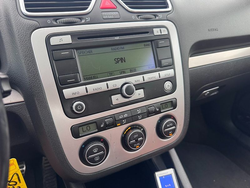 Volkswagen EOS (2007) KABRIOLET 2,0 TDI 103 KW - fotka 32 z 47