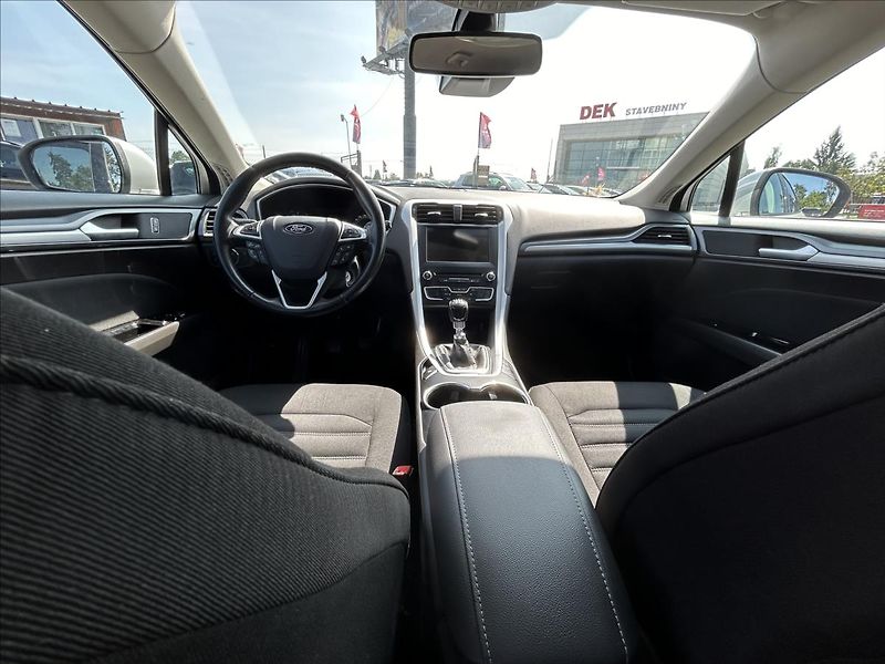 Ford Mondeo 2,0 TDCi 110kW,Led,Navi,ACC,Al - fotka 9 z 40