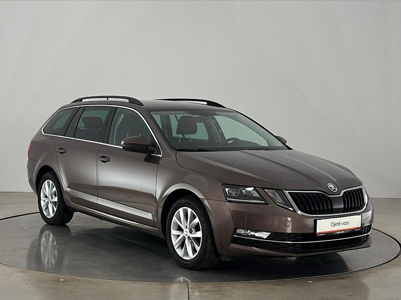 Škoda Octavia Style - fotka 14 z 27