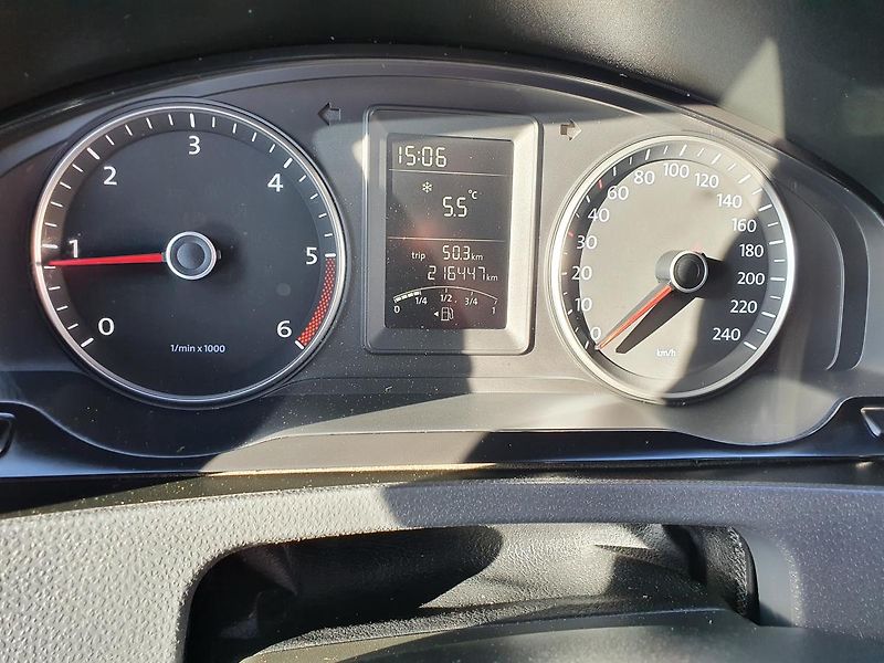 Volkswagen Transporter (2011) 2L 75kw 7míst, splátky  - fotka 13 z 23