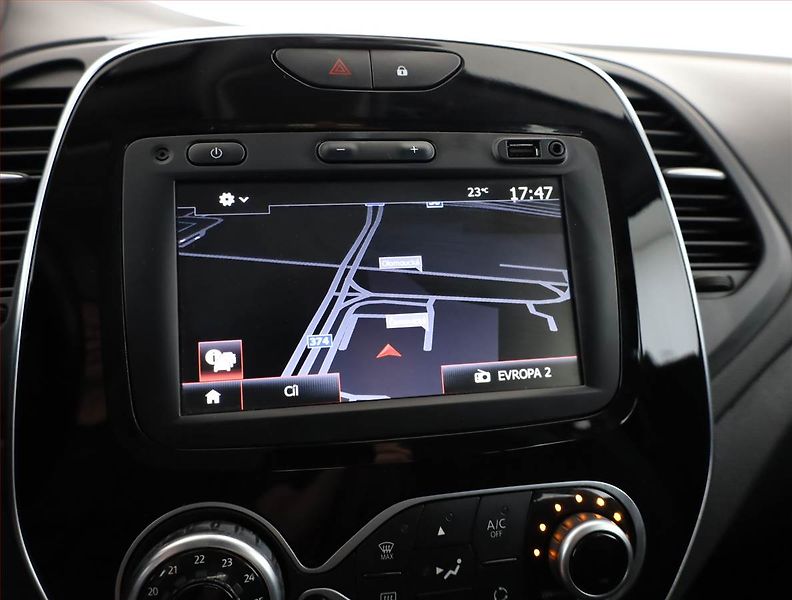 Renault Captur (2019) 1.3 TCe, Serv.kniha, Navi - fotka 15 z 18