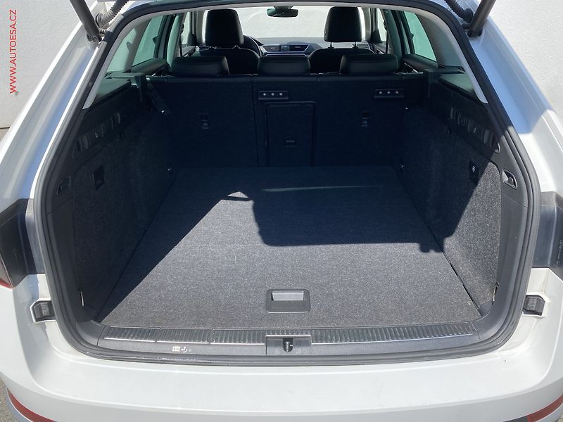 Škoda Superb (2020) 2.0 TDi 4x4, Scout, DSG, TZ - fotka 7 z 21