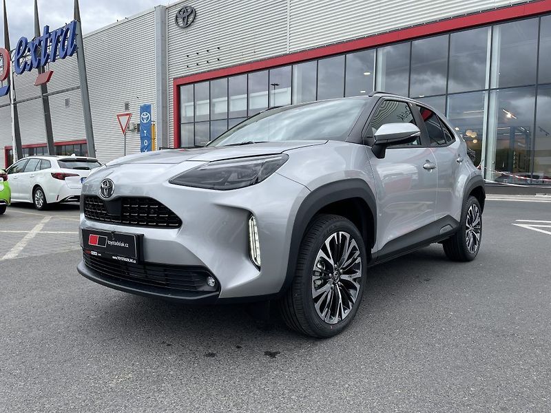 Toyota Yaris Cross 1.5 Hybrid 130k ODBĚR 6/2026 - fotka 9 z 29