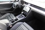 Volkswagen Passat (2017) 2,0TDI HIGHLINE XENONY ALUKOLA - náhled 14