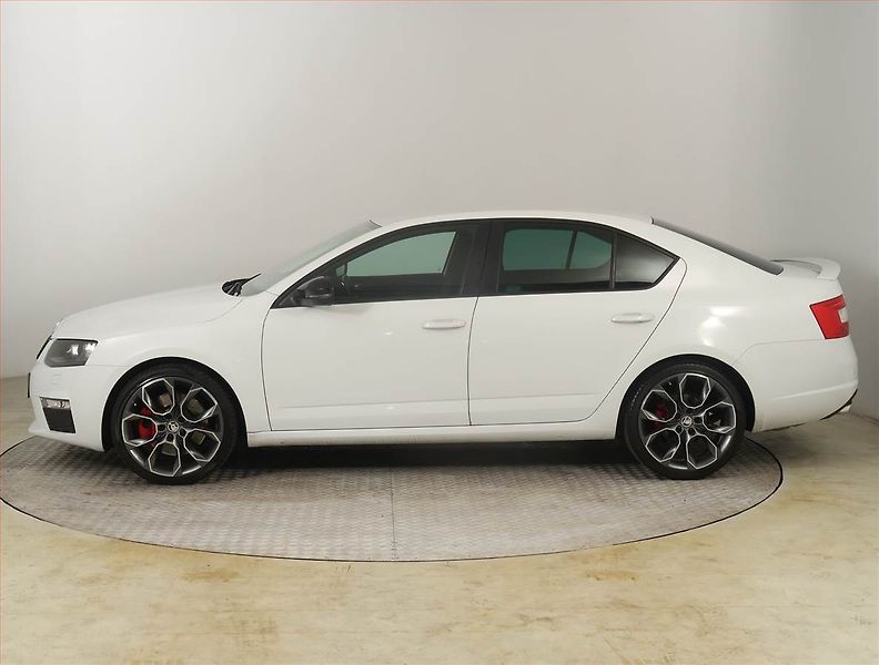 Škoda Octavia (2015) RS 2.0 TSI, Automat - fotka 3 z 19