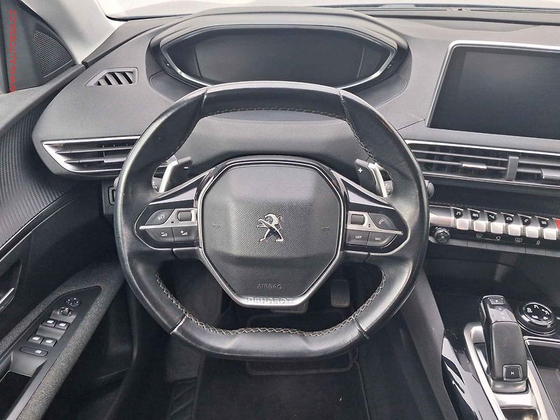 Peugeot 3008 (2018) 1.5 HDi, Active, AT, navi - fotka 11 z 17