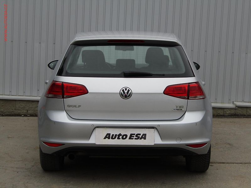 Volkswagen Golf (2015) 1.2 TSi, Comfortline - fotka 5 z 15