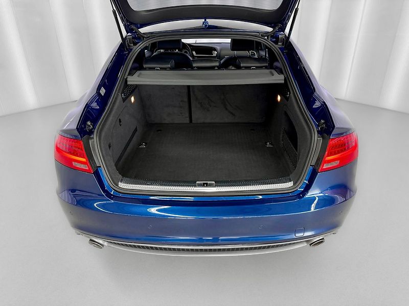 Audi A5 3.0 TDI 180 KW QUATTRO S-LINE - fotka 26 z 27