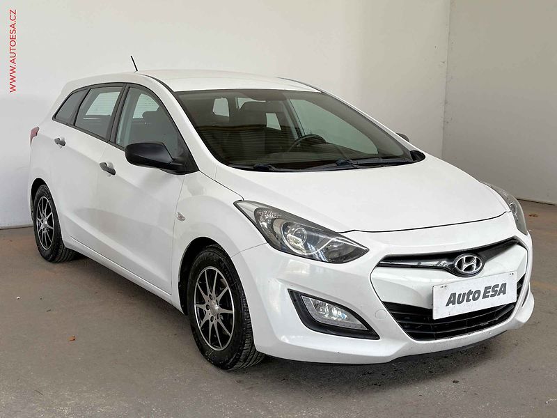 Hyundai i30 (2013) 1.6 CRDi, 1.maj, AT, AC - fotografie inzerátu