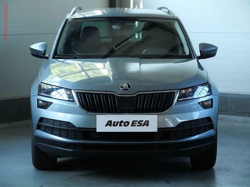 Škoda Karoq (2018) 1.5TSi, 1.maj,ČR, LED, navi - fotka 2 z 21
