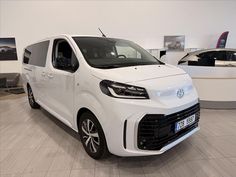 Toyota ProAce Verso 2,0 L2  Family 8S  2.0L Diesel - fotka 7 z 13