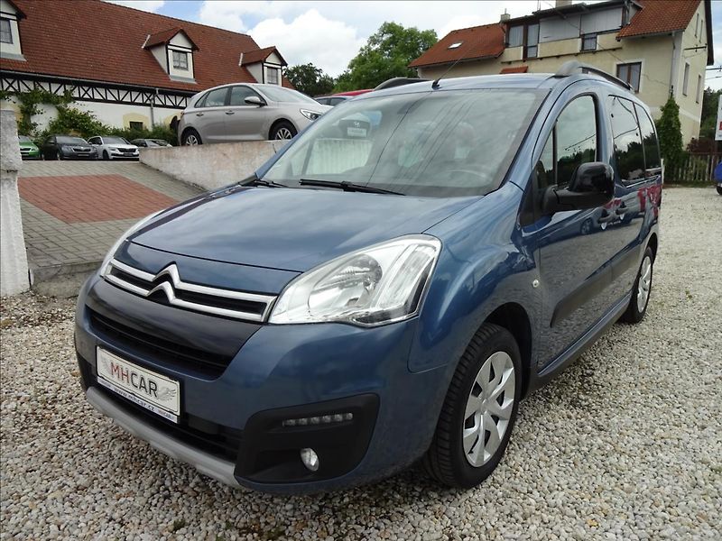 Citroën Berlingo 1,6 HDI 73kW - fotka 3 z 44