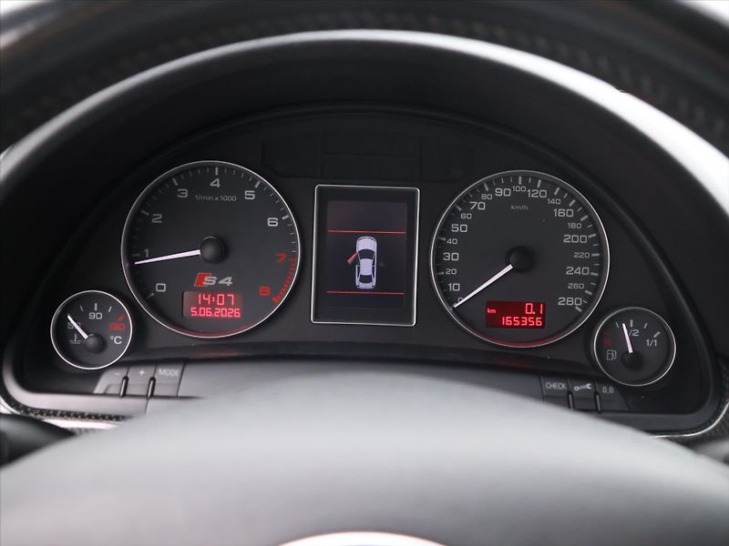Audi S4 4,2 V8 253kW Quattro Recaro - fotka 16 z 27