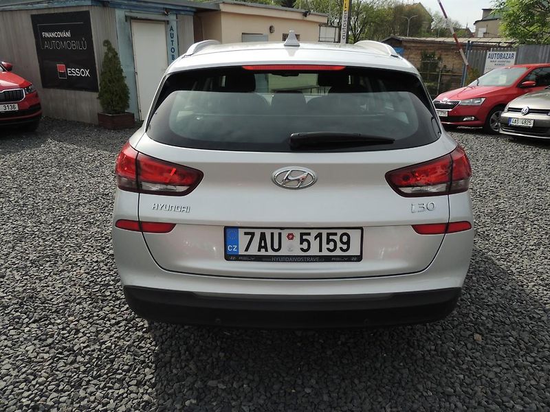 Hyundai i30 (2019) Combi 1.6CRDi,100kw,automat,ČR - fotka 6 z 52