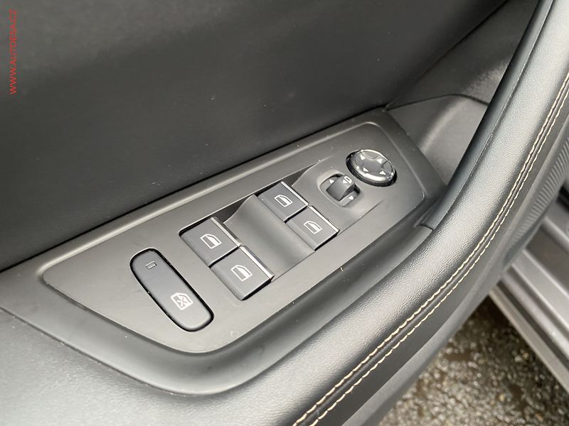 Peugeot 508 (2020) 1.6 PT, GT Line, AT - fotka 13 z 19