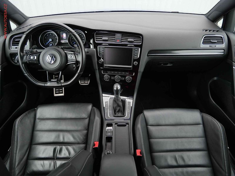 Volkswagen Golf (2014) 2.0TSi 4x4, R, DSG, LED, navi - fotka 8 z 28