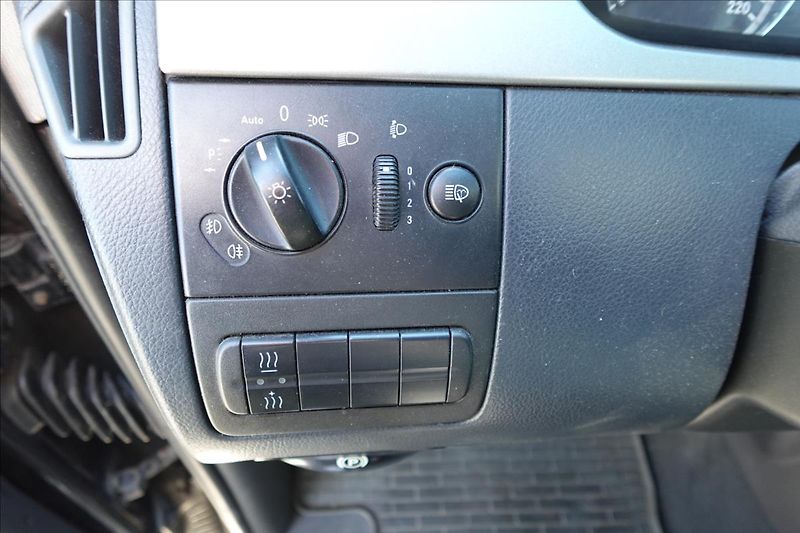Mercedes-Benz Viano 3,0 V6  MB LONG 8MÍST KLIMA - fotka 17 z 30