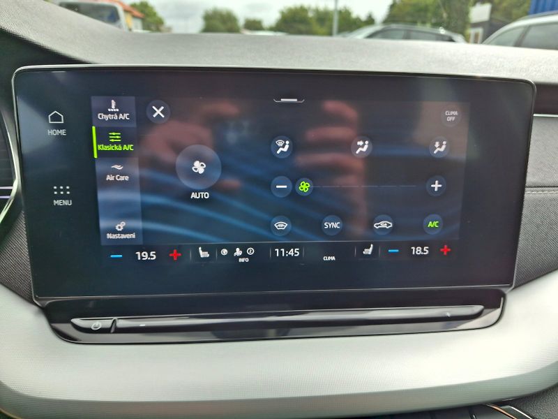 Škoda Octavia (2021) Combi Style Plus DSG 2,0TDi 11 - fotka 28 z 35