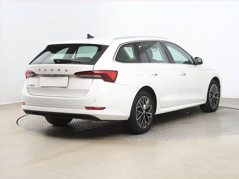Škoda Octavia (2021) Style 1.5 TSI, ČR,1.maj, Navi - fotka 5 z 14