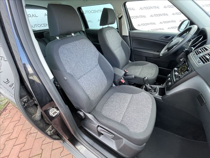 Škoda Yeti 1,2 TSi,77kW,Po servisu,STK 10 - fotka 19 z 21