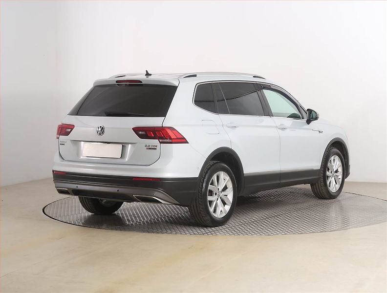 Volkswagen Tiguan Allspace (2018) 2.0 TDI, 4X4, Automat - fotka 5 z 21