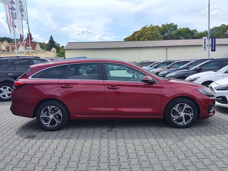 Hyundai i30 1.0 T-GDI/88kW Smart Navi - fotka 4 z 33