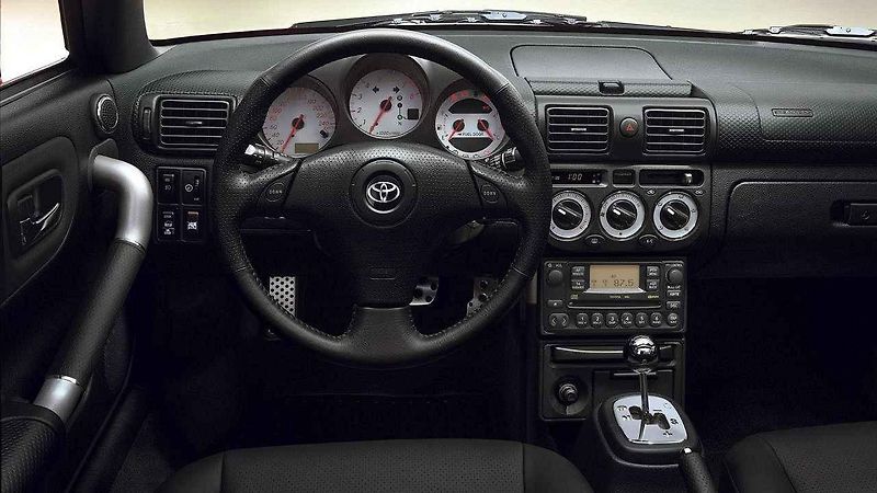 Toyota MR2 (W30).