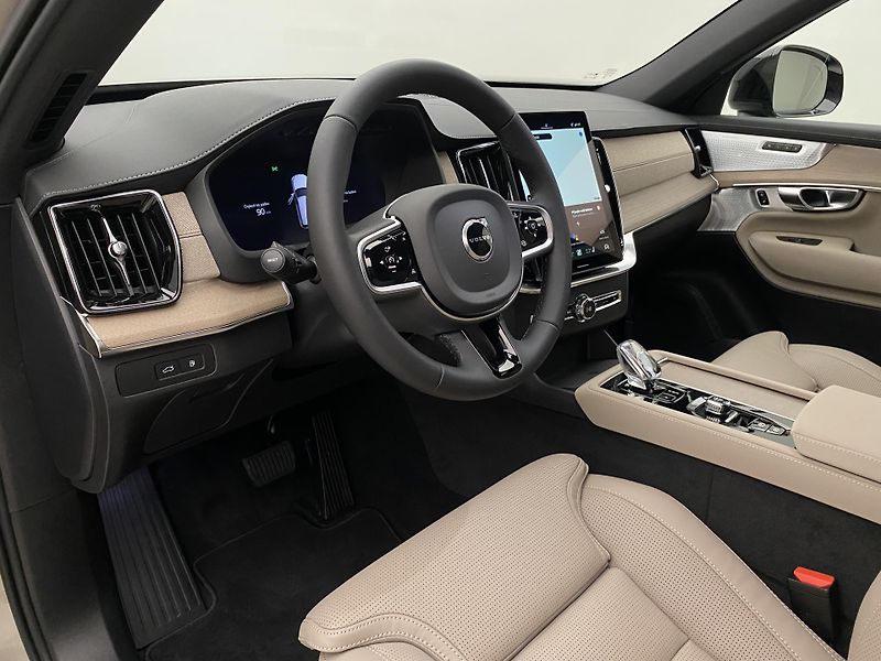 Volvo XC90 (2026) T8 AWD Plug-in DARK PLUS 7m - fotka 26 z 78