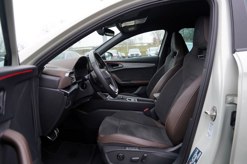 Cupra Formentor VZ5 2.5 TSI DSG 4Drive,Taiga G - fotka 26 z 50