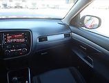 Mitsubishi Outlander (2018) Intense 2.0, 4X4, Automat - náhled 8