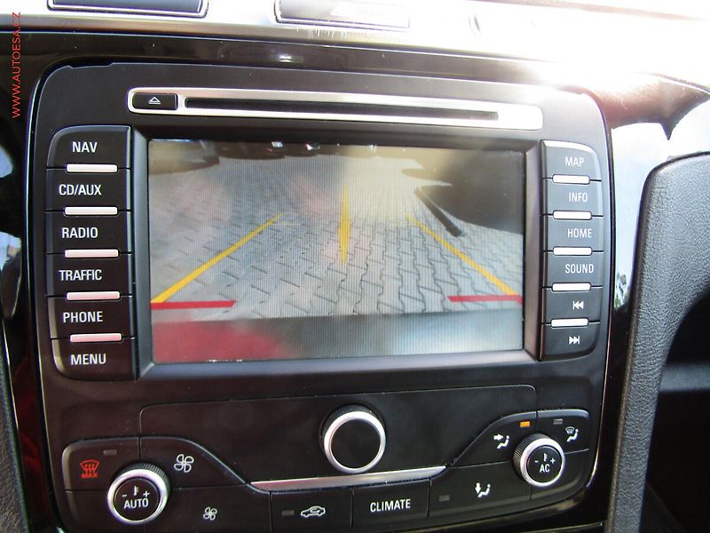 Ford Galaxy (2011) 2.2 TDCi, AC, kůže - fotka 18 z 20
