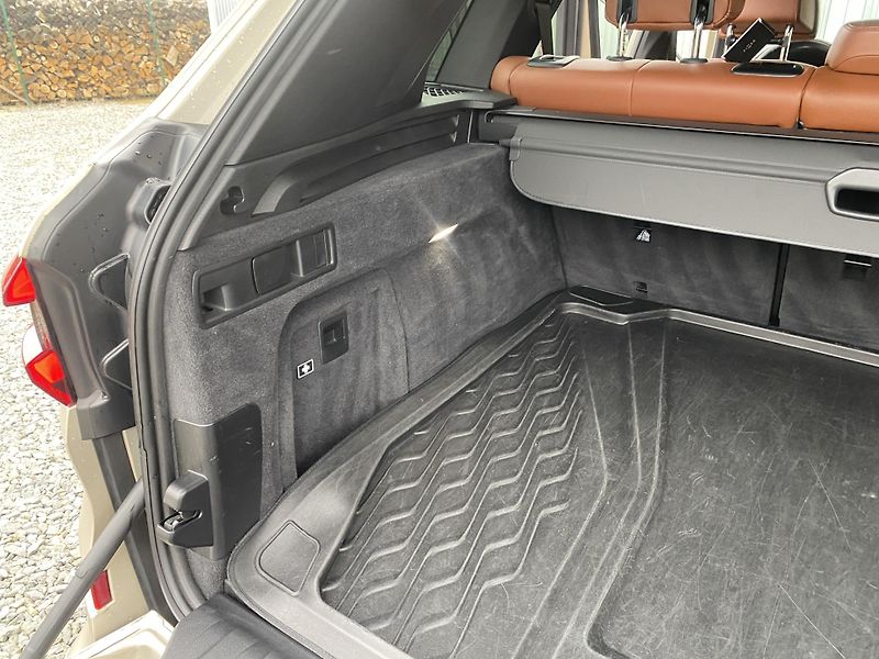 BMW X5 M50XD 4x4 400PS CZ DPH FULL 1A - fotka 117 z 171