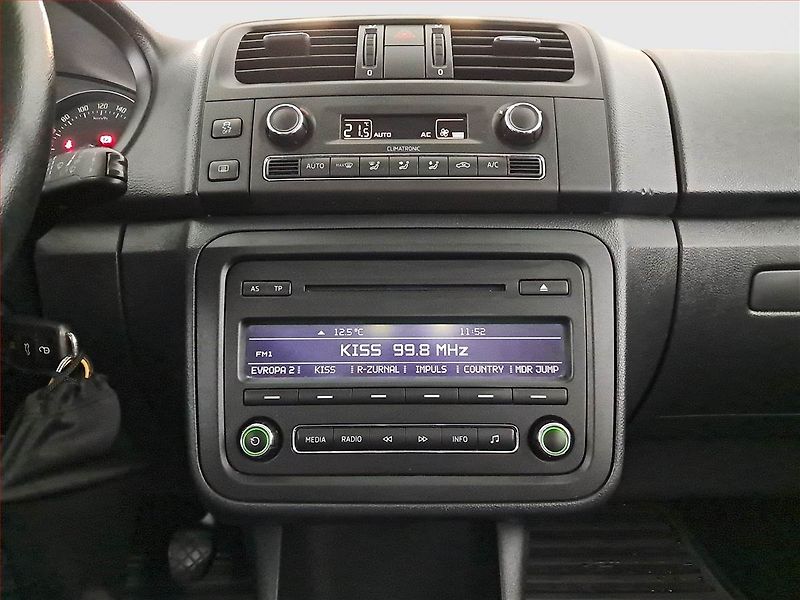 Škoda Fabia (2013) 1.6 TDI, Tempomat - fotka 12 z 16